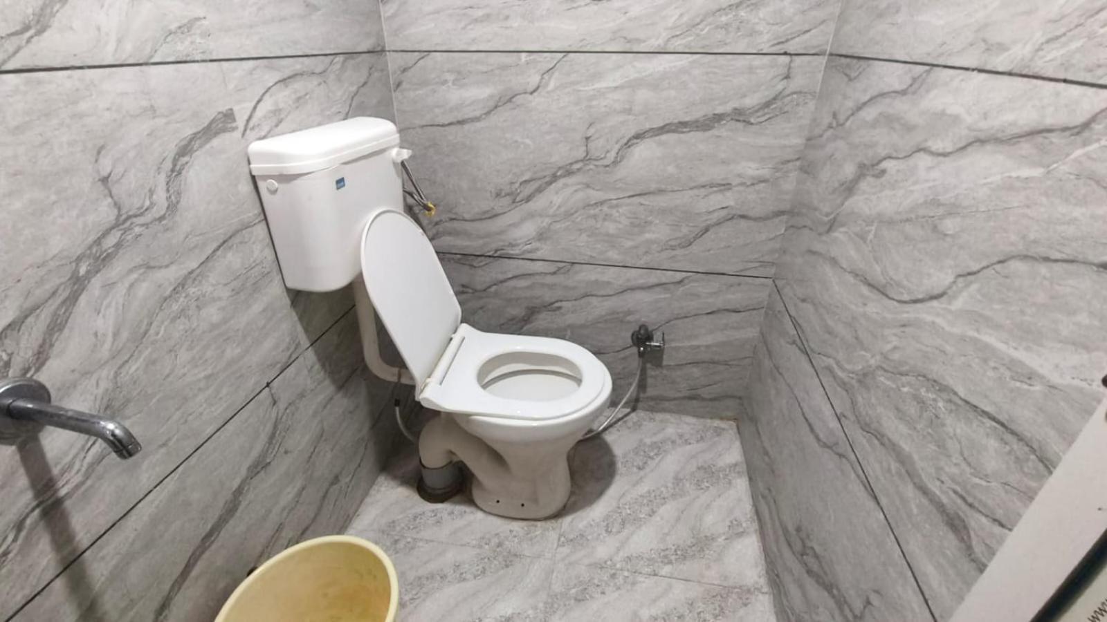 Nain Guest House Uddzsaín Kültér fotó
